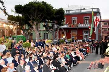  Telde con el empresario Grisaleña en la lectura del pregón de Santiago 2018 (Foto Antonio Alí)